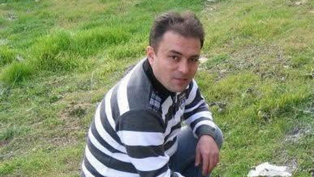 Buldan’da bir işçi işyerinde iple asılı bulundu
