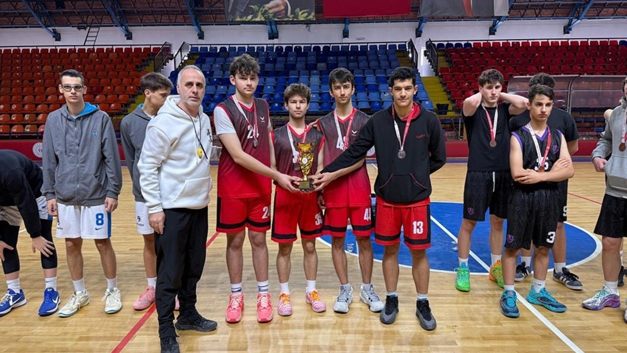 Kütahya’da Okullar Arası Gençler 3x3 Basketbol İl Birinciliği tamamlandı
