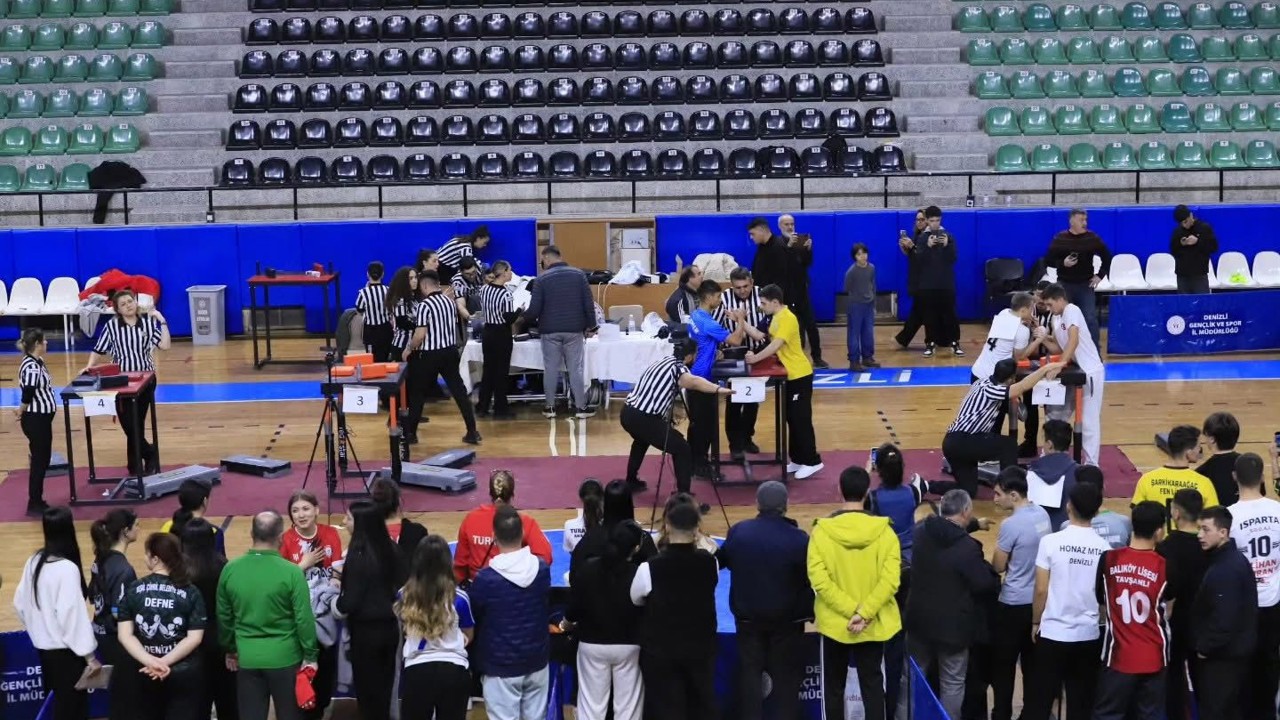 Bilek Güreşi Grup Şampiyonası heyecanı Denizli’de yaşandı
