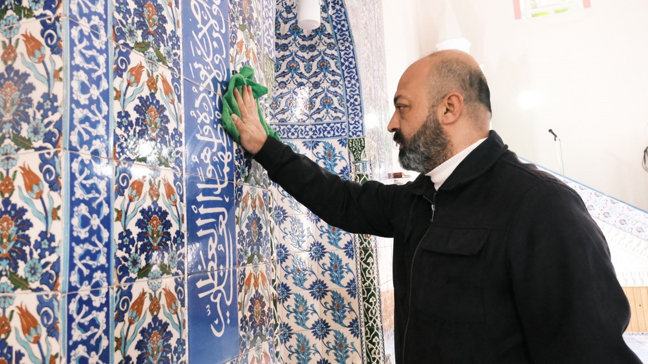 Yunusemre’de ibadethaneler ramazana hazırlanıyor
