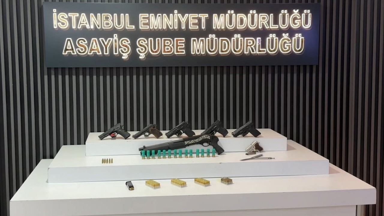 İstanbul merkezli 7 ilde düzenlenen yeni nesil suç örgütlerine yönelik operasyonda gözaltına alınan 42 şüpheli adliyeye sevk edildi
