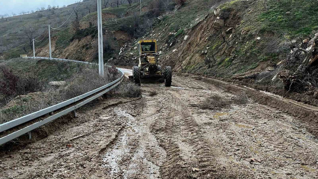 Aydın Büyükşehir Belediyesi ekipleri zamanla yarışıyor
