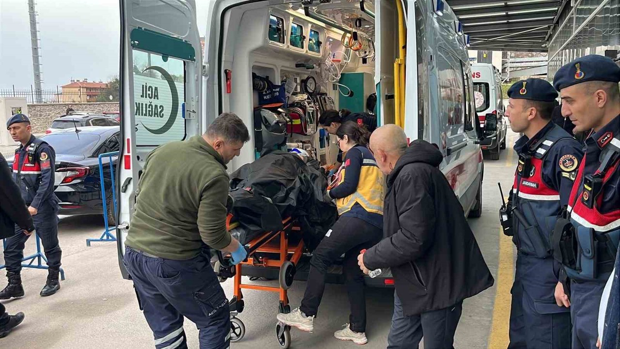 Zonguldak’ta göçükte mahsur kalan 2 işçi için çalışmalar sürüyor
