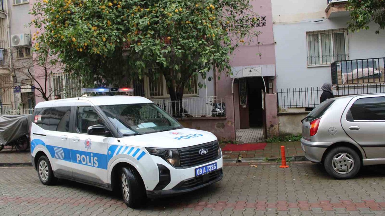 Yakınları haber alamadı, yatağında ölü bulundu
