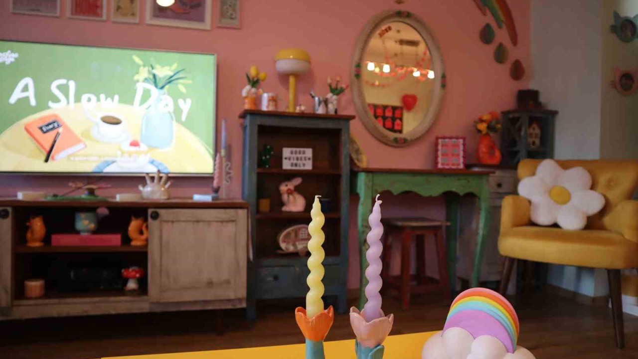 Hayal dünyasından gerçeğe uzanan renkli yolculuk: Bu ev masalları aratmıyor
