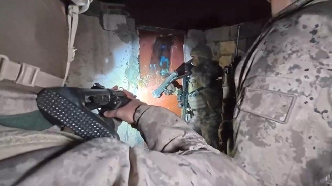 FETÖ’nün güncel yapılanmasına operasyon: 70 gözaltı
