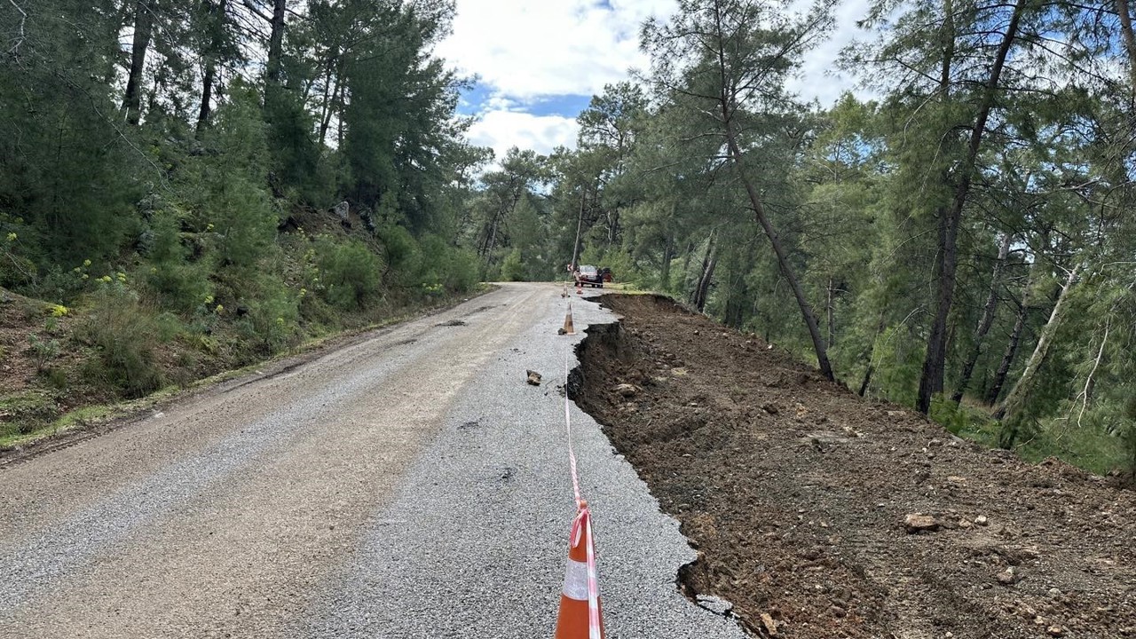 Gökbel yolu geçici olarak ulaşıma kapatıldı
