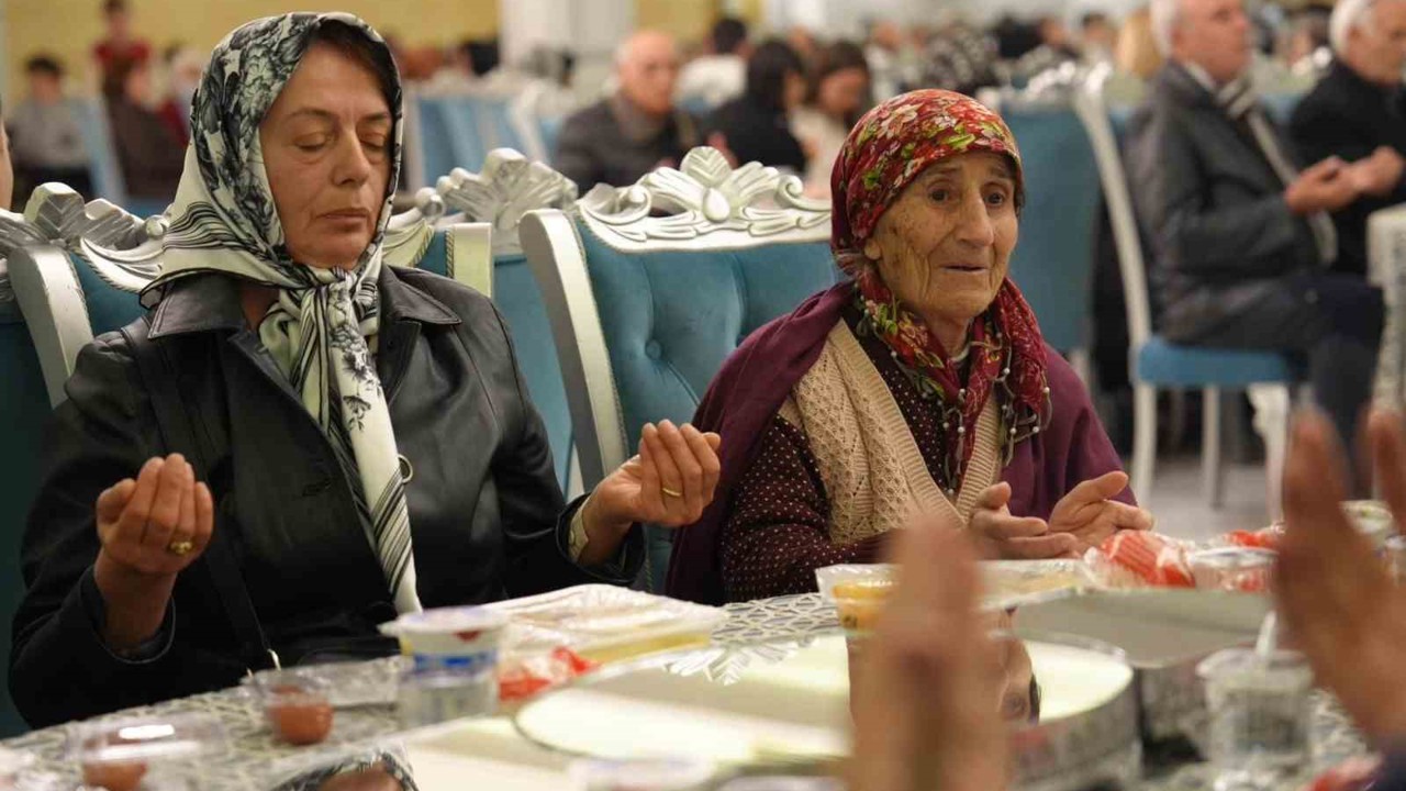 Ataşehir’de toplu iftar sofraları ve geleneksel Ramazan eğlenceleri düzenlenecek
