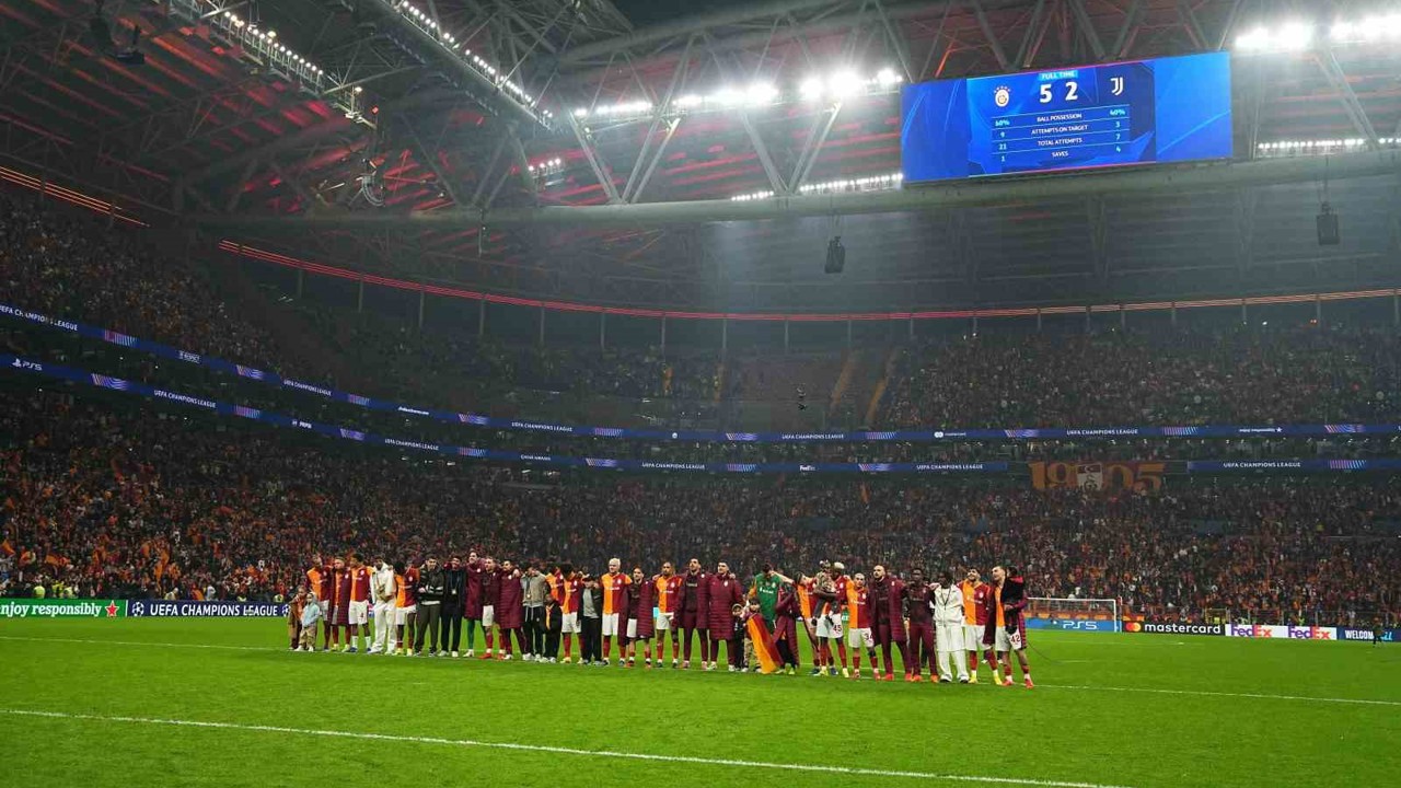Galatasaray’dan, UEFA Şampiyonlar Ligi’nde ilk
