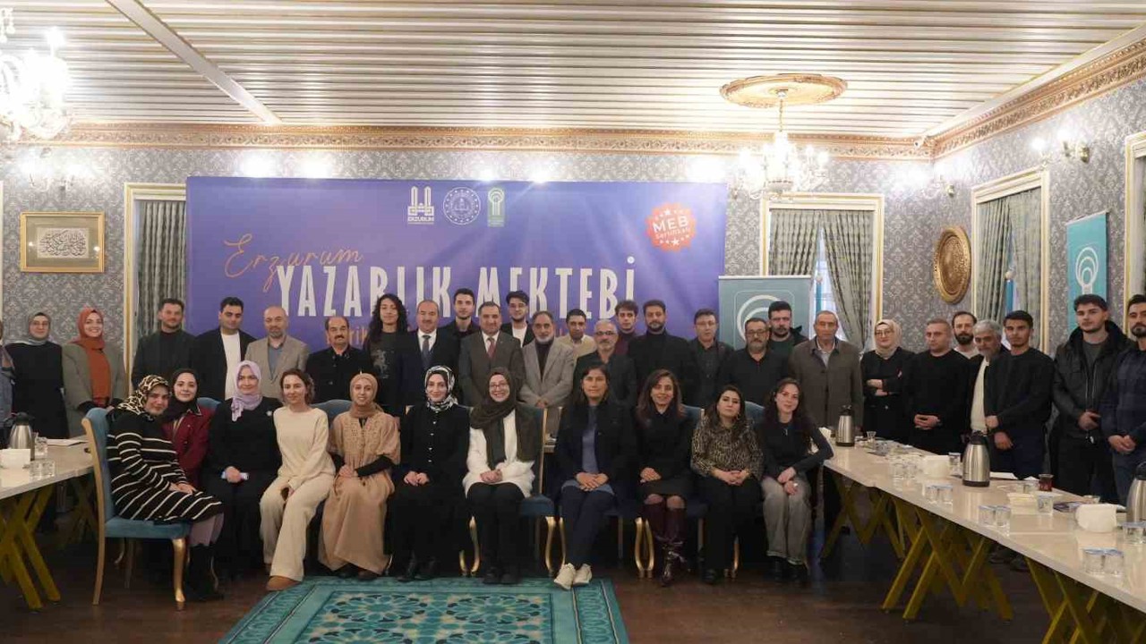 "Erzurum Yazarlık Mektebi" ilk mezunlarını verdi
