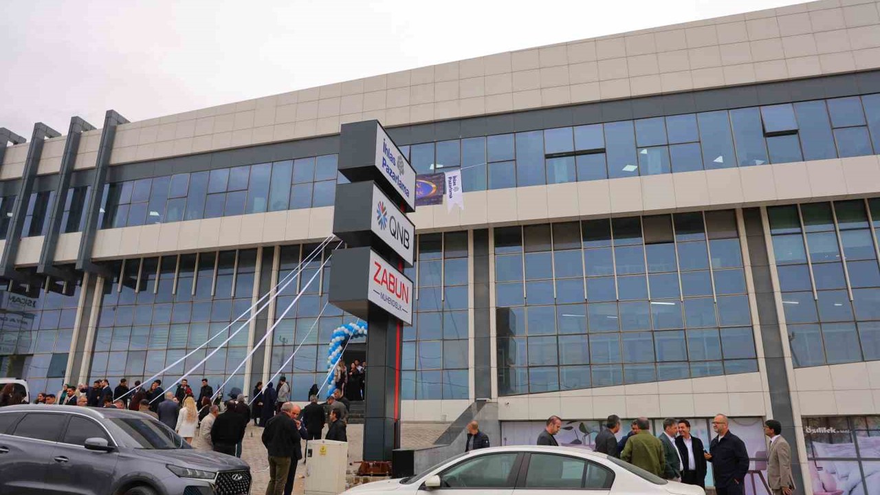 İhlas Pazarlama Kahramanmaraş’ta yeni hizmet binasını açtı, başarılı çalışanlara plaket verildi
