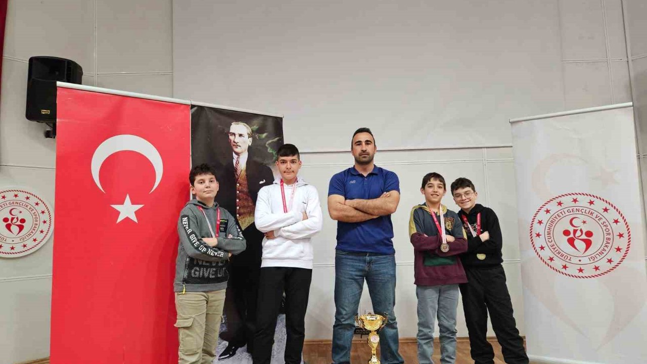 Türkeli, satrançta il şampiyonu oldu
