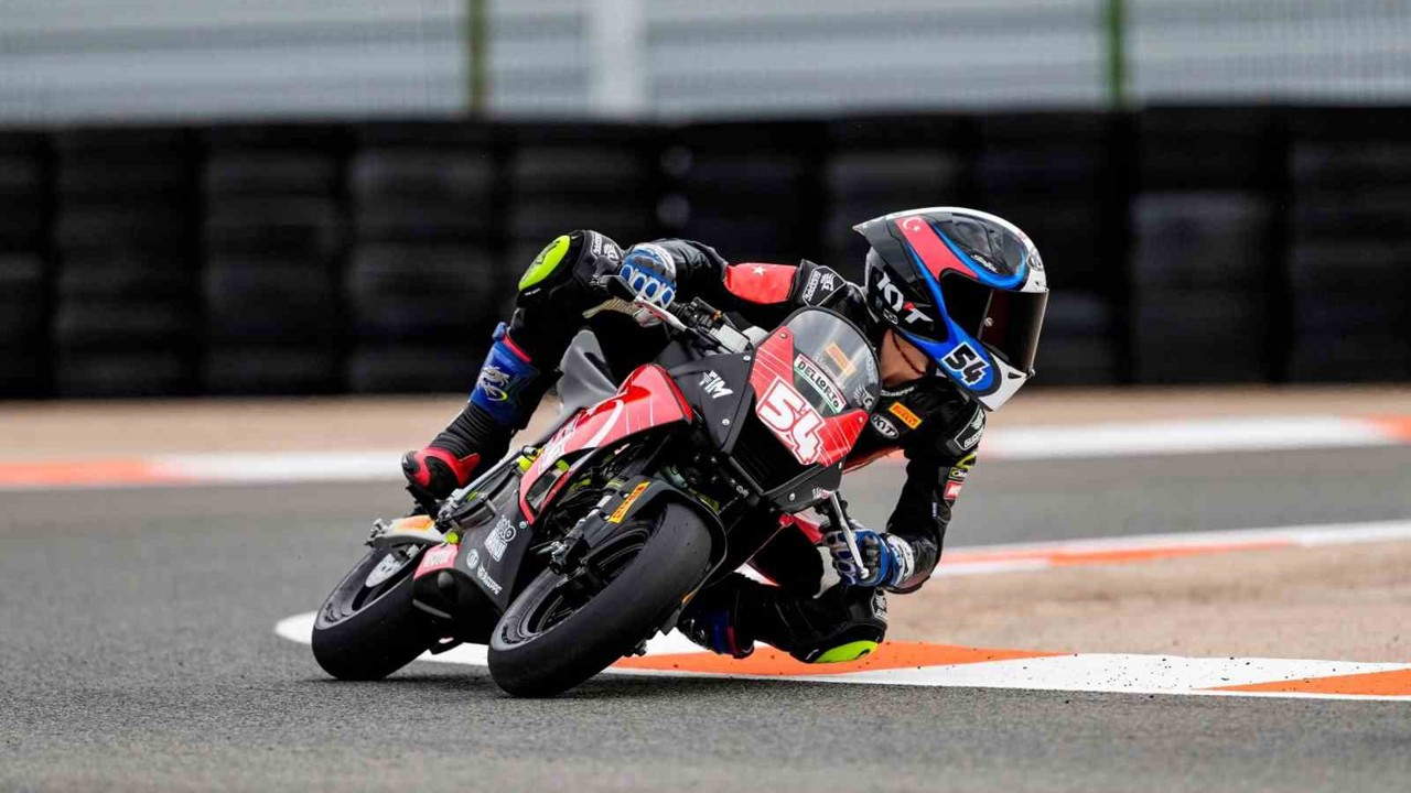 Jakub Kornfeil, Uzay Alp Urcan’ın antrenörü oldu
