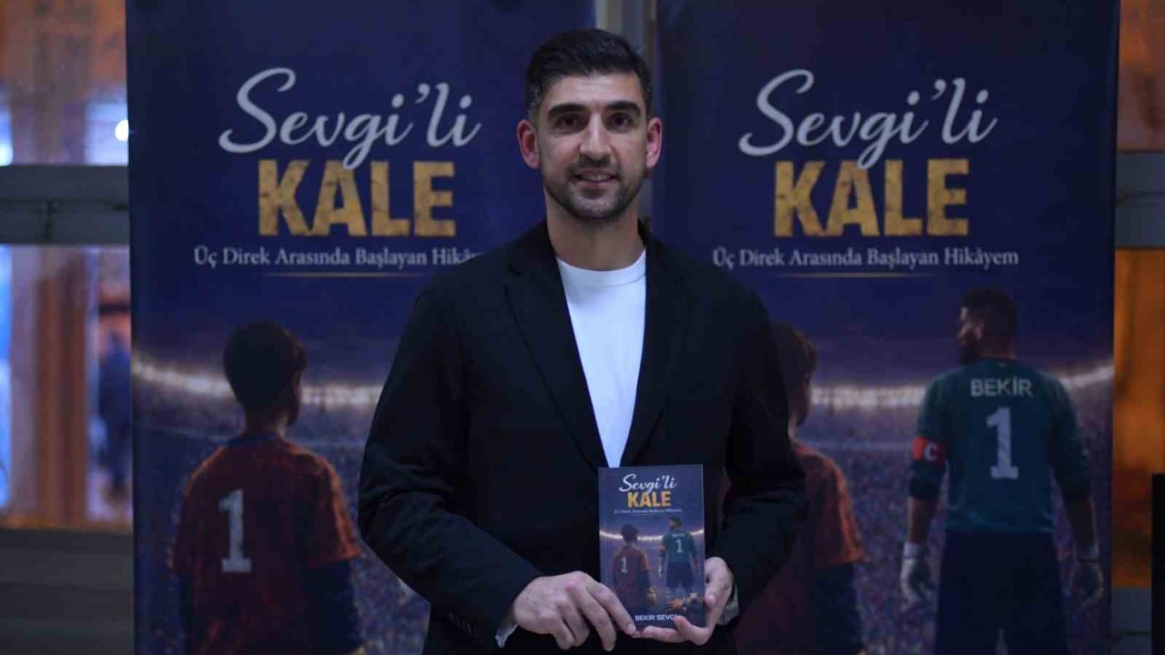 İnegölspor’un kalecisi Bekir Sevgi’nin "Sevgi’li kale" isimli kitabının lansmanı yapıldı
