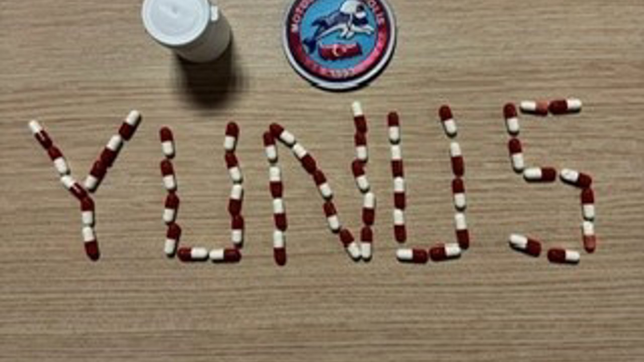 Polisin bir haftalık denetiminde uyuşturucu ve silahlar ele geçirildi
