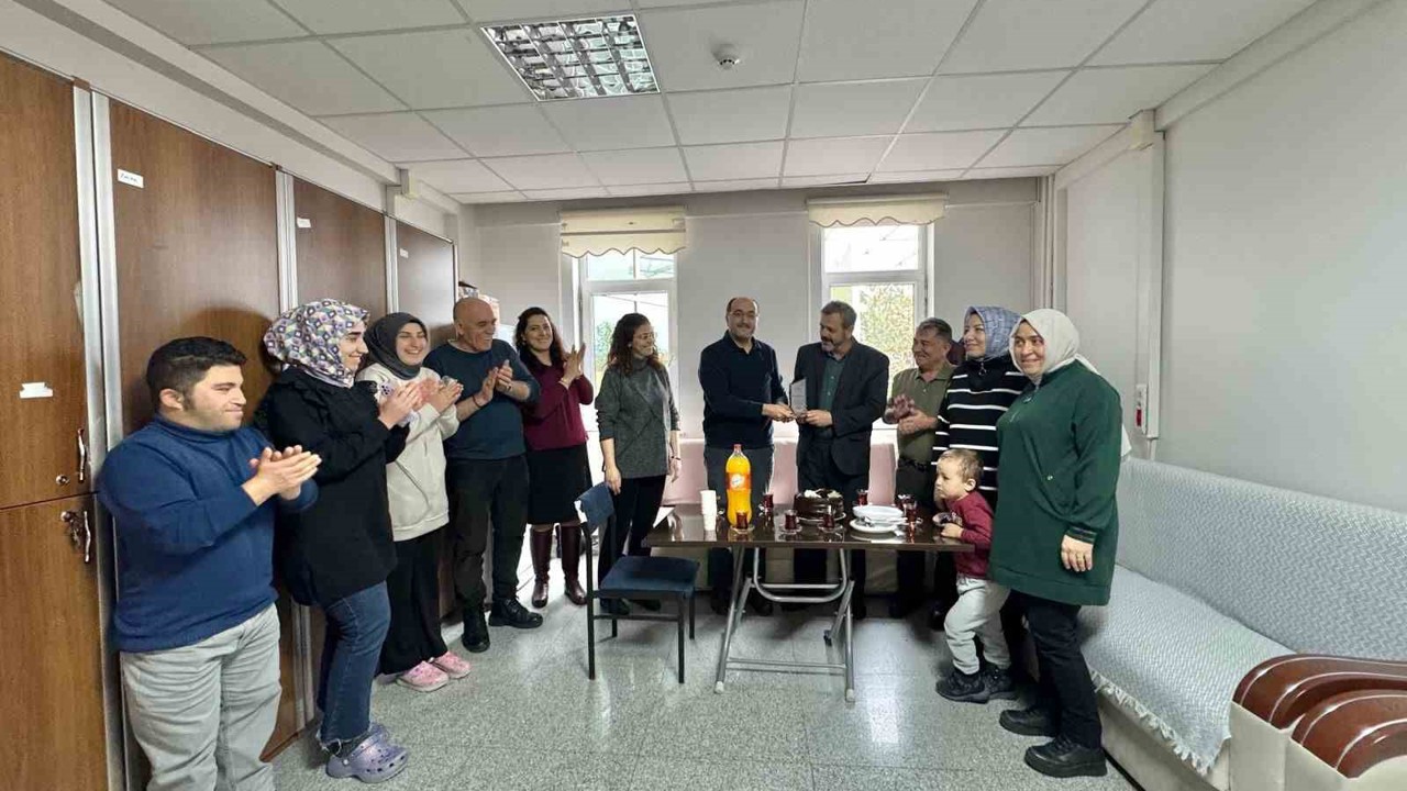 40 yıllık hizmete anlamlı veda
