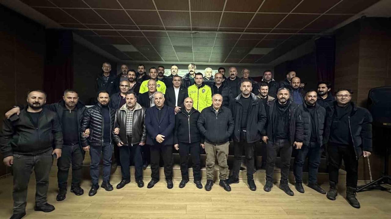 Yüksekova yollarında eğitim seferberliği
