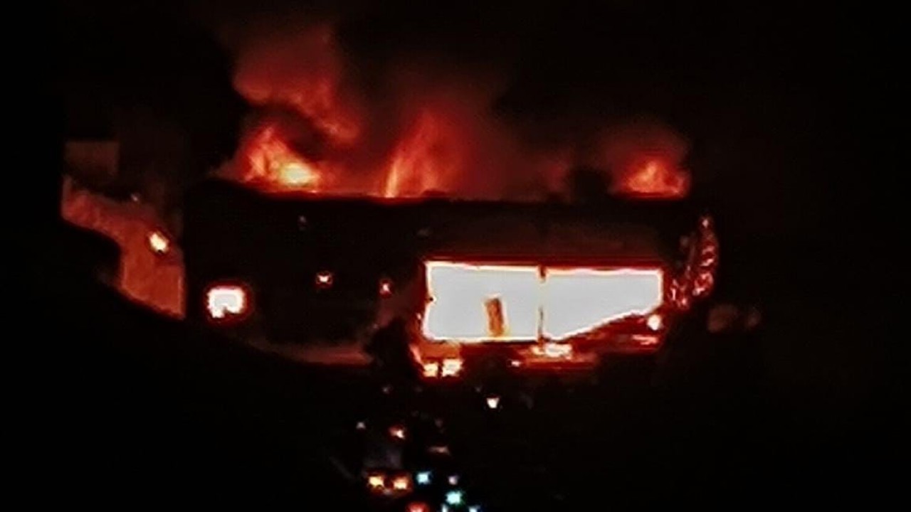 Zeytin ve fıstık işleme fabrikasında korkutan yangın
