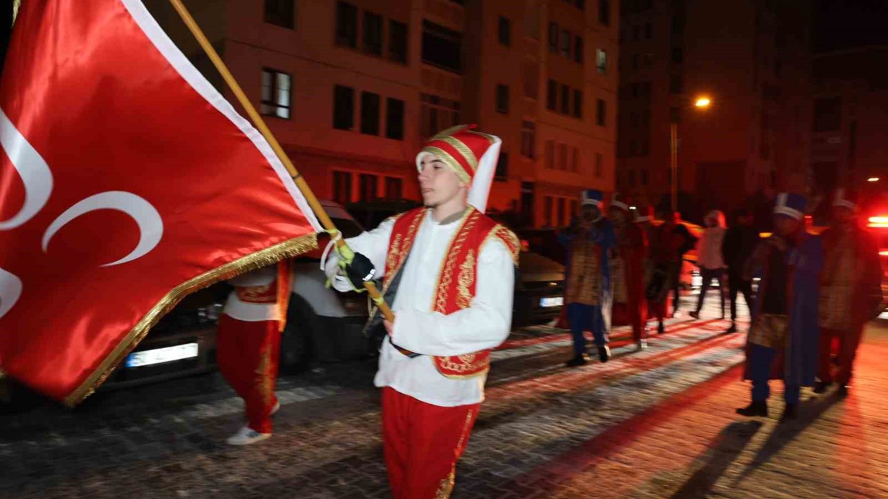 İlk sahura mehteranla kalktılar
