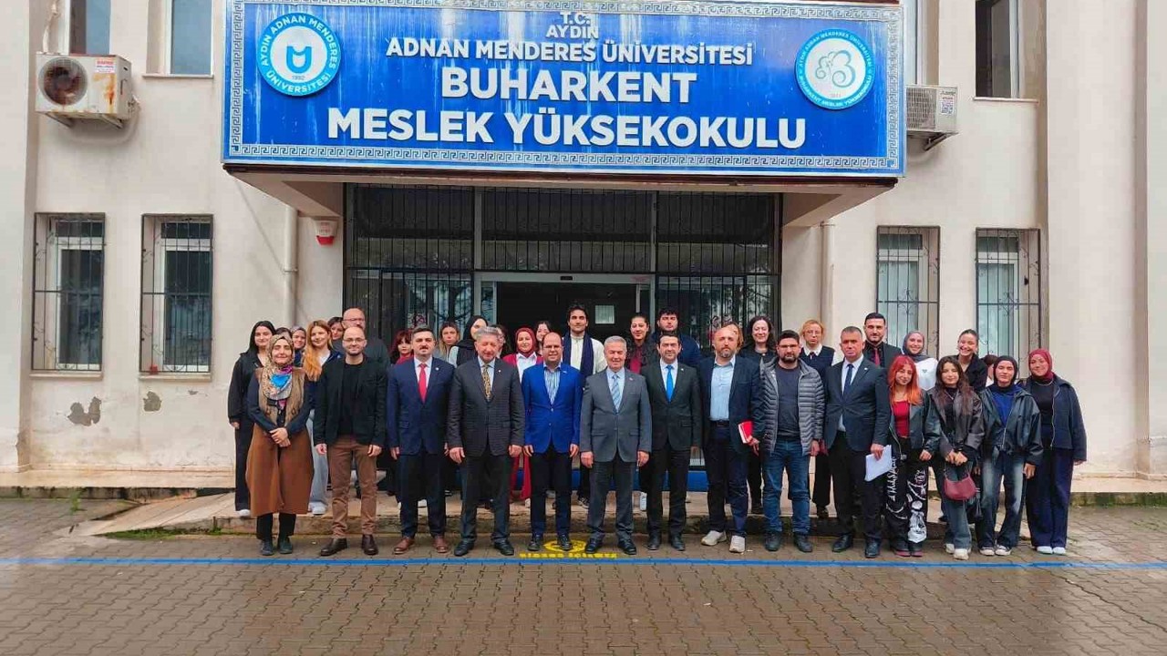 Buharkent MYO’da Girişimcilik Zirvesi gerçekleştirildi
