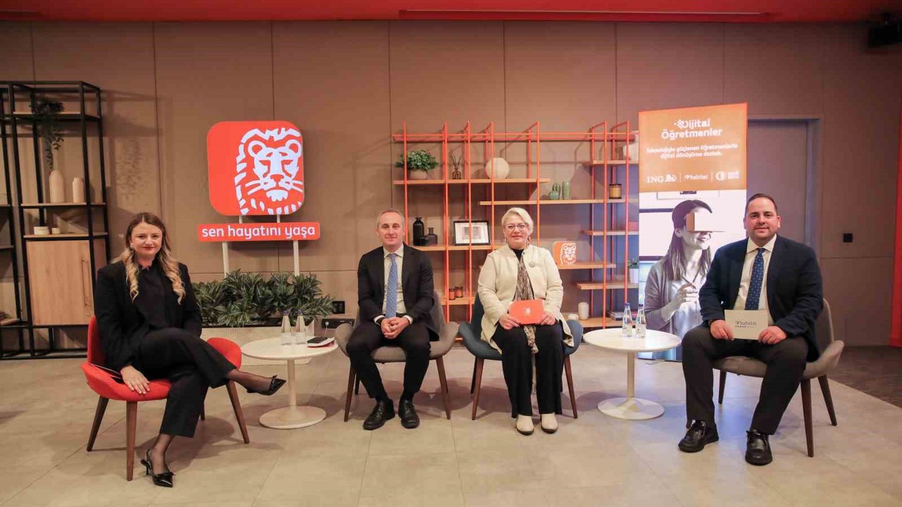 Dijital Öğretmenler Projesi yenilendi
