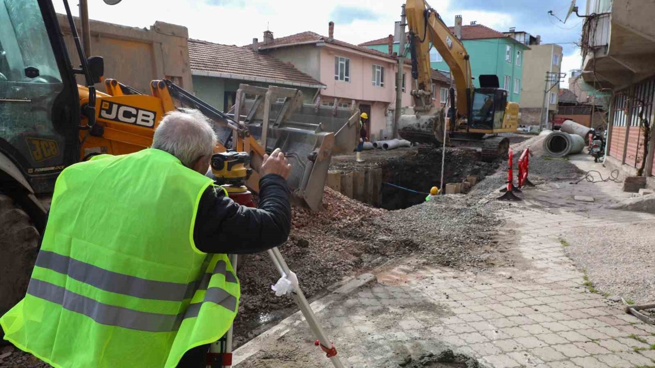 Mustafakemalpaşa’nın altyapısı Büyükşehir’le yenileniyor
