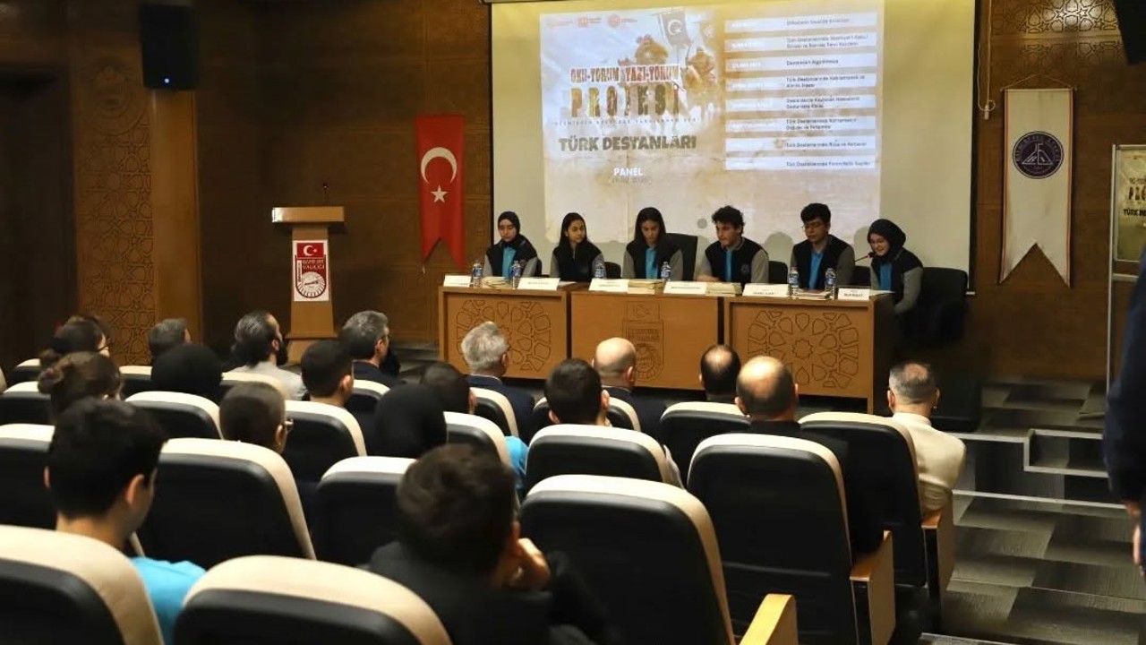 Bayburt Fen Lisesi öğrencilerinden Türk destanları paneli
