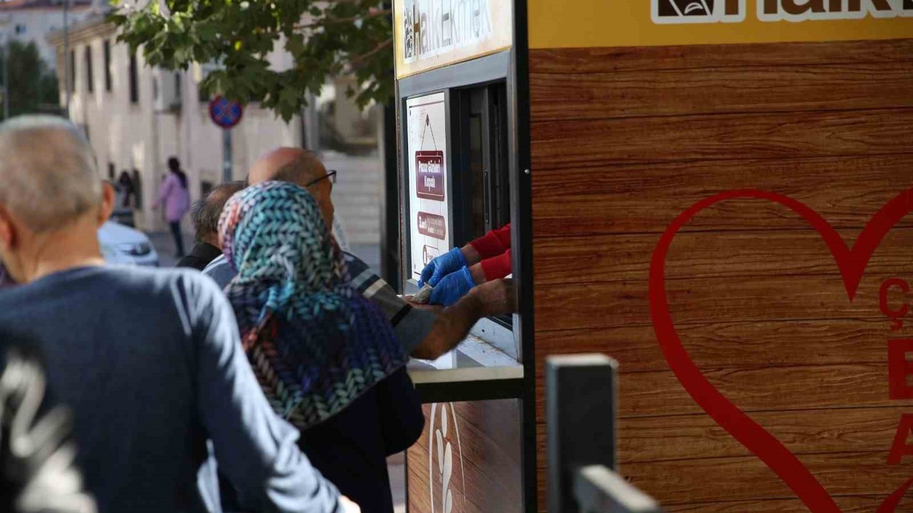 Merkezefendi Belediyesi Halk Ekmek büfeleri Ramazan ayında da hizmette
