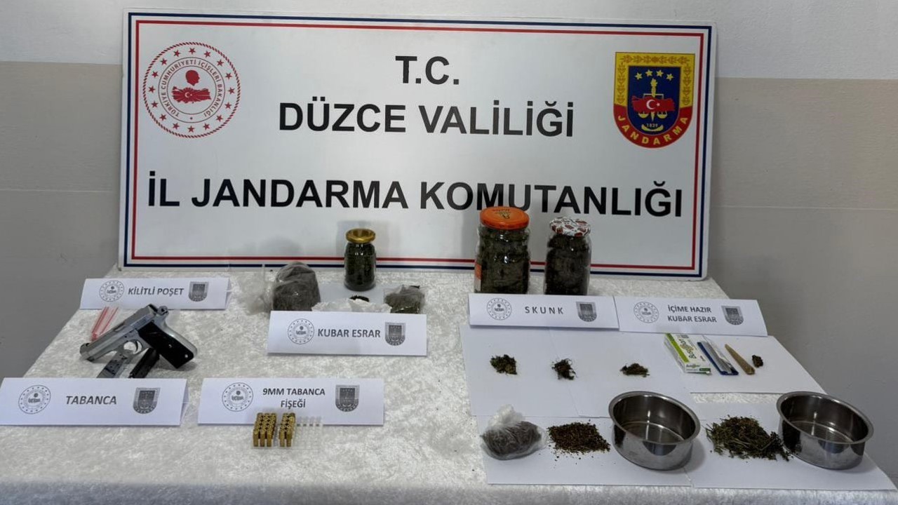 Düzce’de uyuşturucu operasyonunda 2 kişi gözaltına alındı
