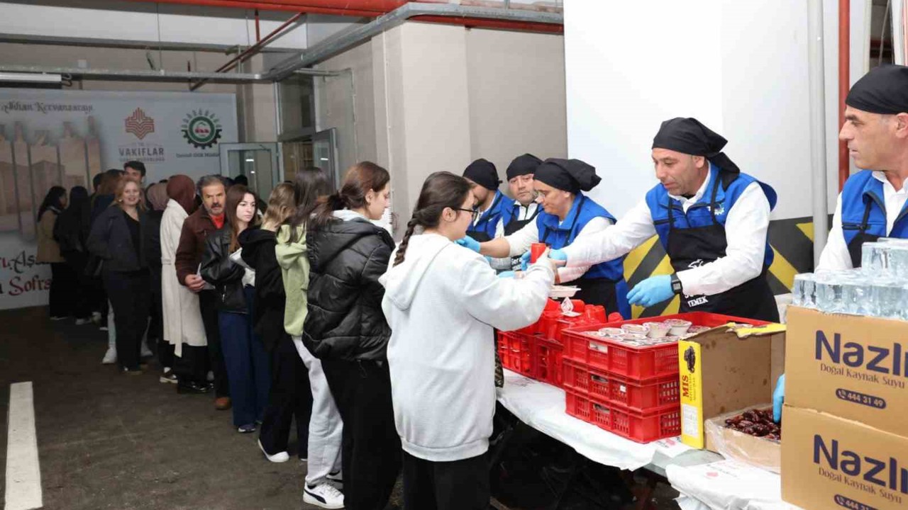 Denizli OSB’nin geleneksel iftar sofrasında 3 bin öğrenci buluştu
