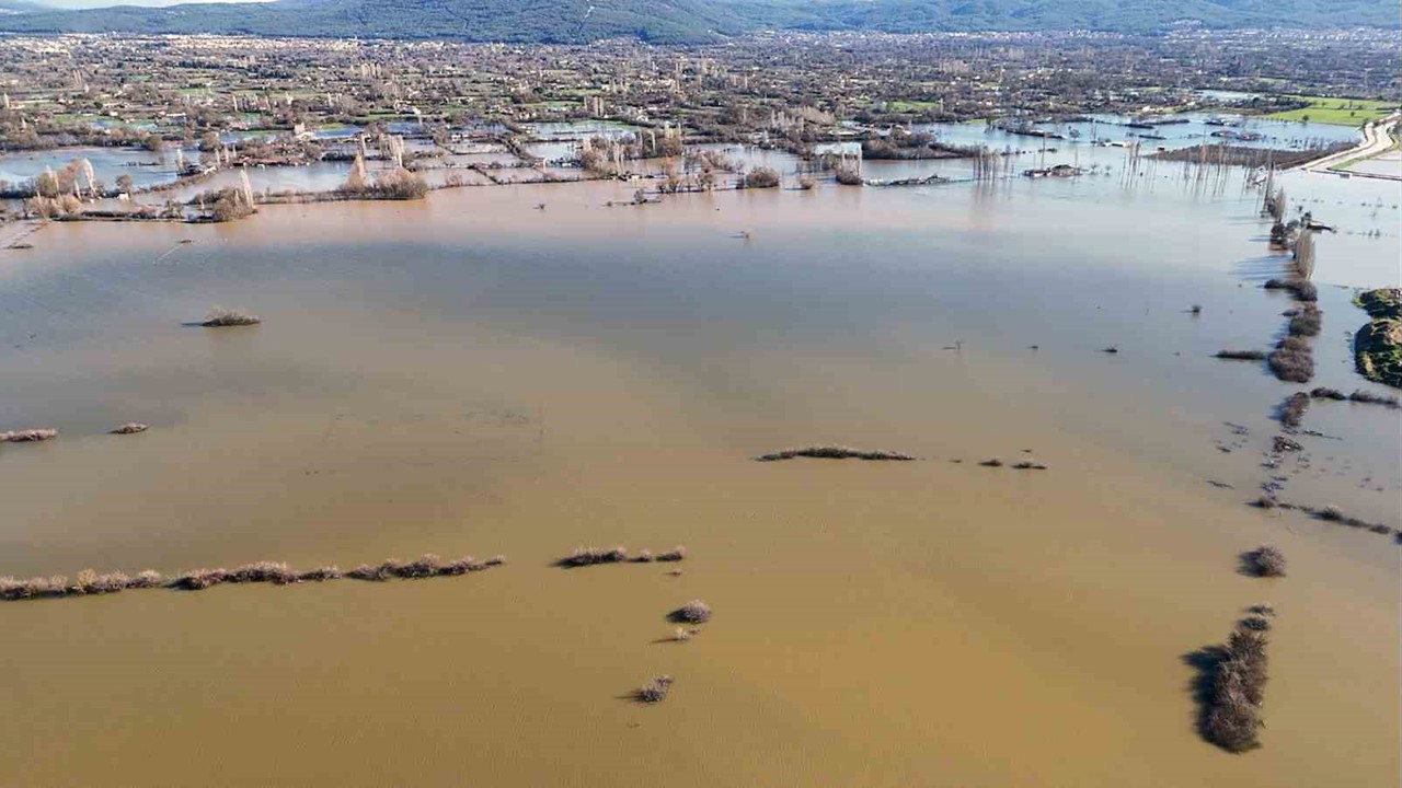 MUSKİ’den Karabağlar ovasında biriken su açıklaması: Her şey kontrolümüz altında
