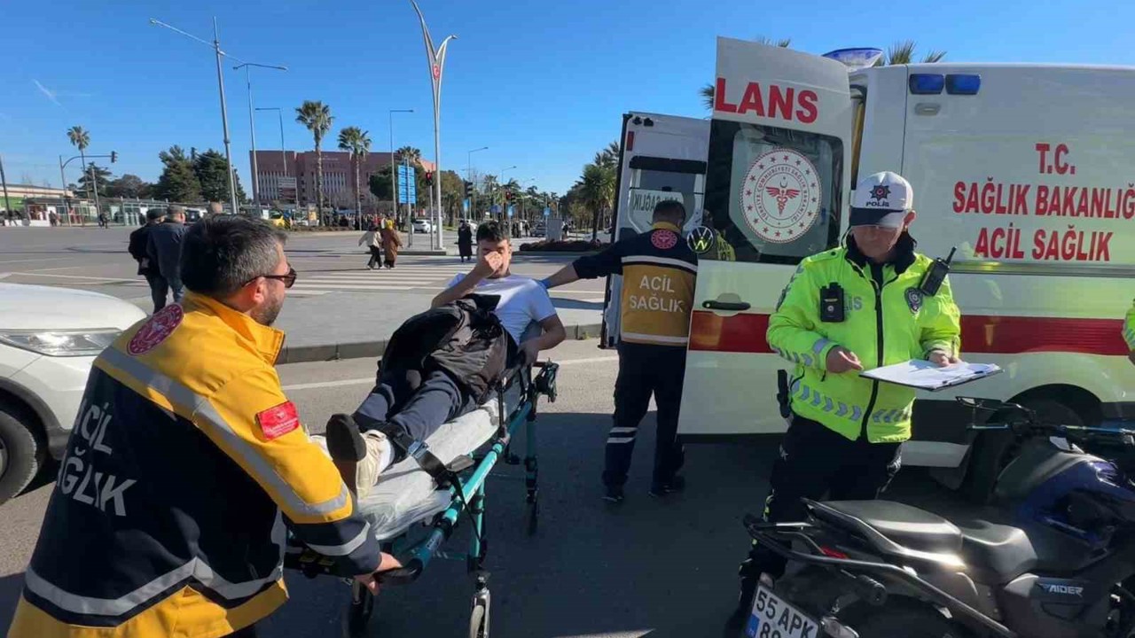 Samsun’da devrilen motosikletin sürücüsü yaralandı
