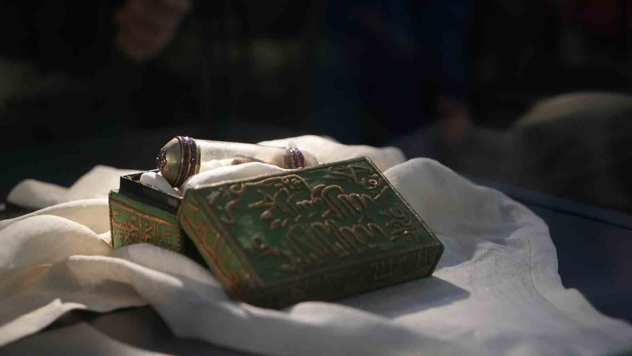 Kutsal Emanetler’in Anadolu yolculuğu Erzurum’dan başladı
