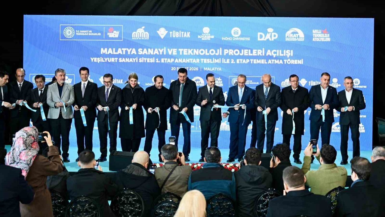 Bakan Kacır: "Teknoloji üreten ve geliştiren Türkiye idealini gerçeğe dönüştürdük"
