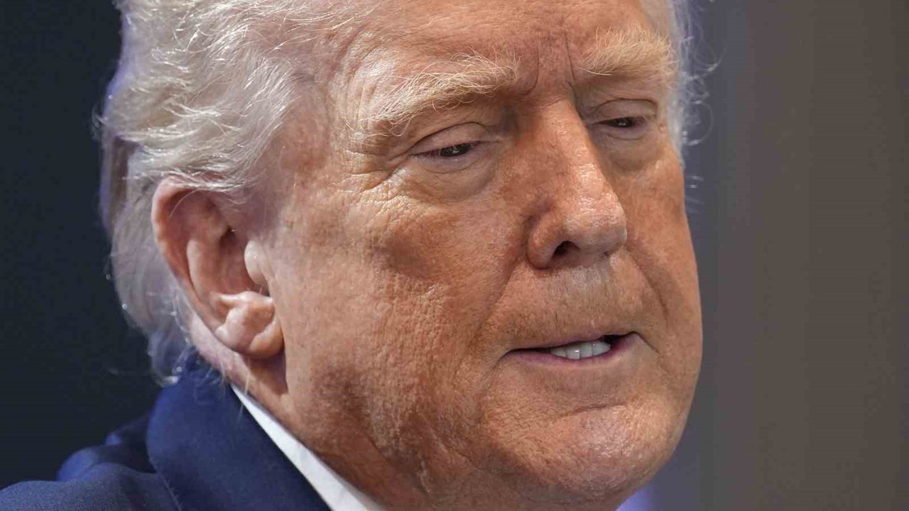 Trump’tan ABD Yüksek Mahkemesi’nin gümrük tarifelerinin iptali kararına sert tepki
