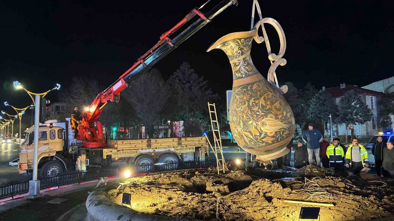 Bakır sürahi geçici olarak yerinden kaldırıldı
