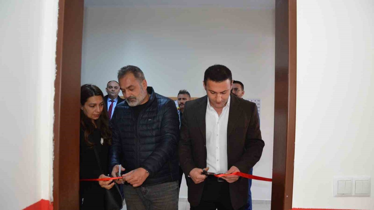 Emet’te şehidin adı okul kütüphanesinde yaşatılacak
