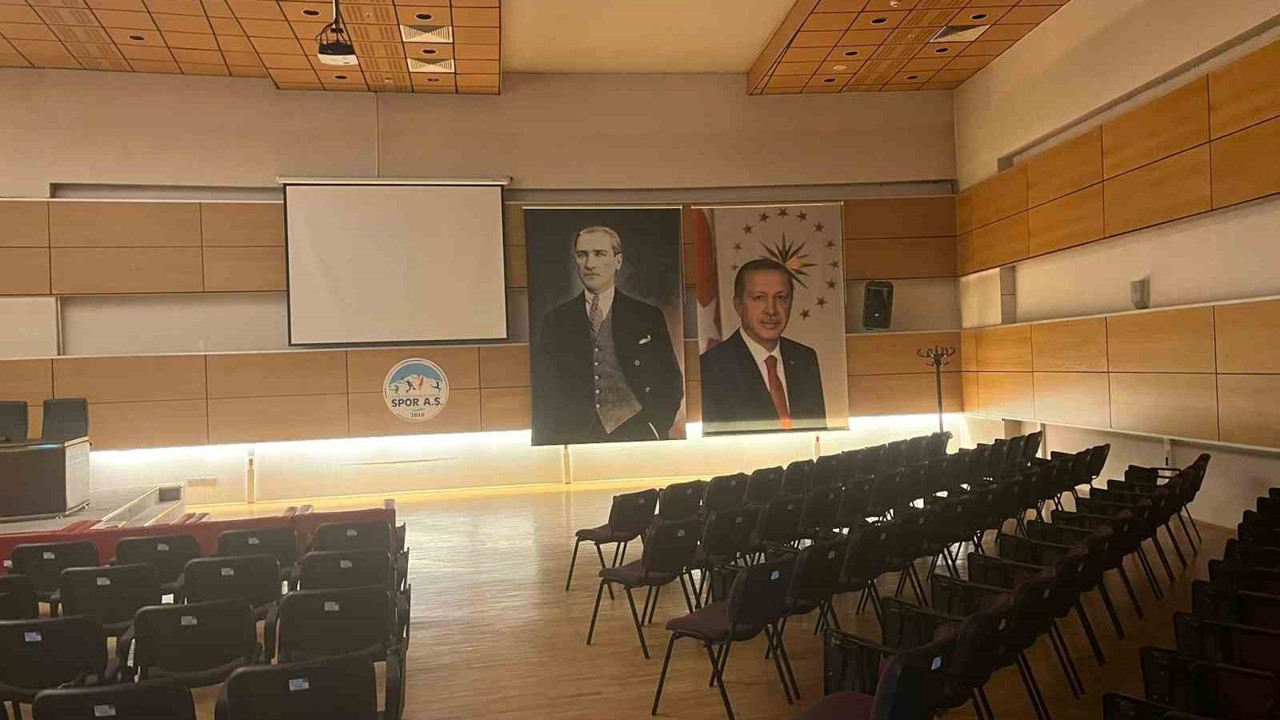 Kayserispor’da olağanüstü seçimli genel kurul ertelendi
