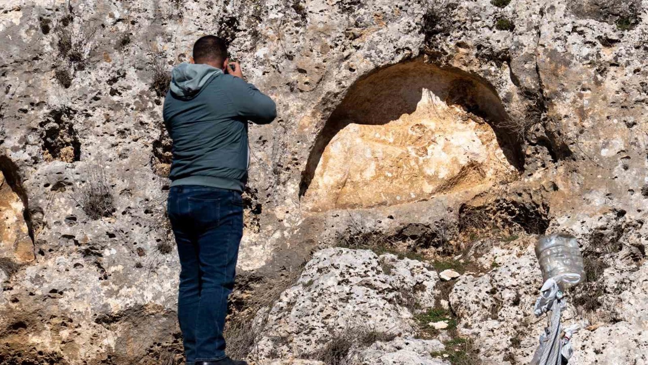 Diyarbakır’da kaya mezarları ve duvar kabartmalarına belgesel fotoğraf çalışması
