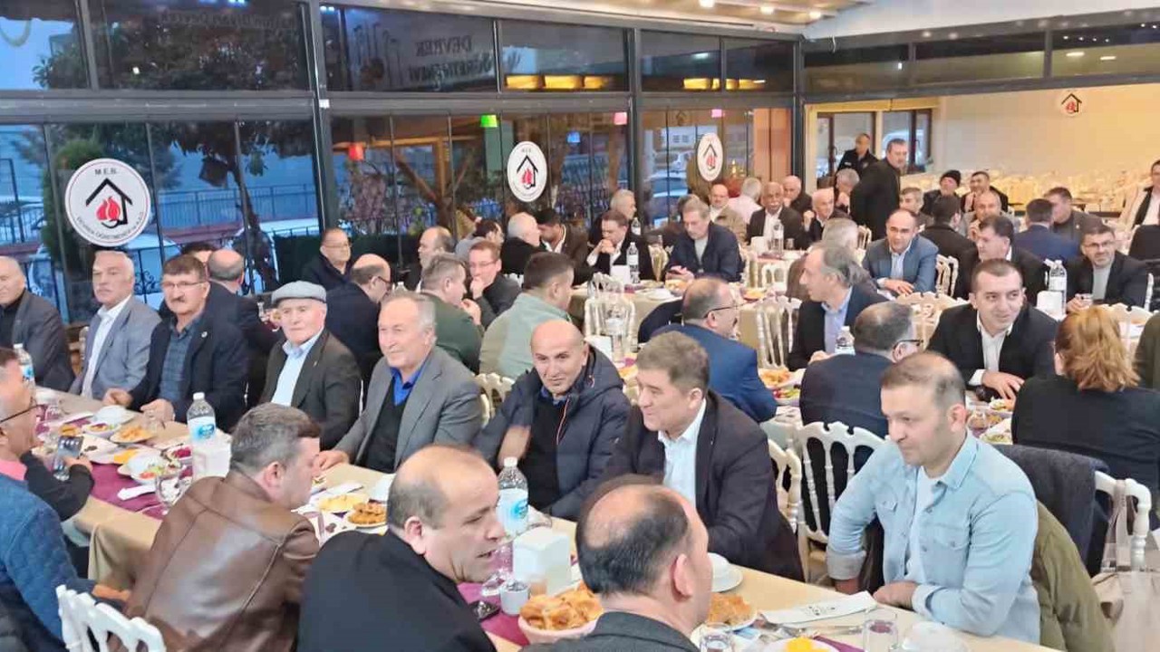 Devrekli muhtarlar iftar yemeğinde bir araya geldiler
