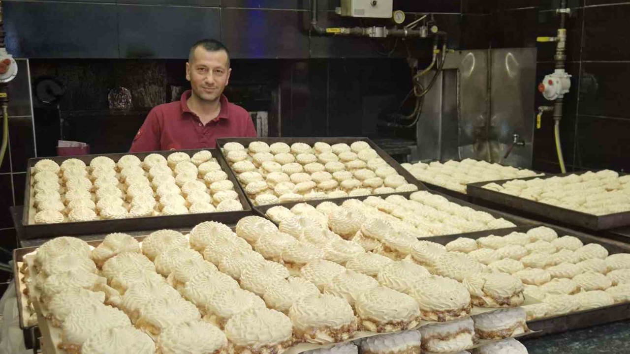 Ramazan sofralarının yıldızı: Atom tatlısı
