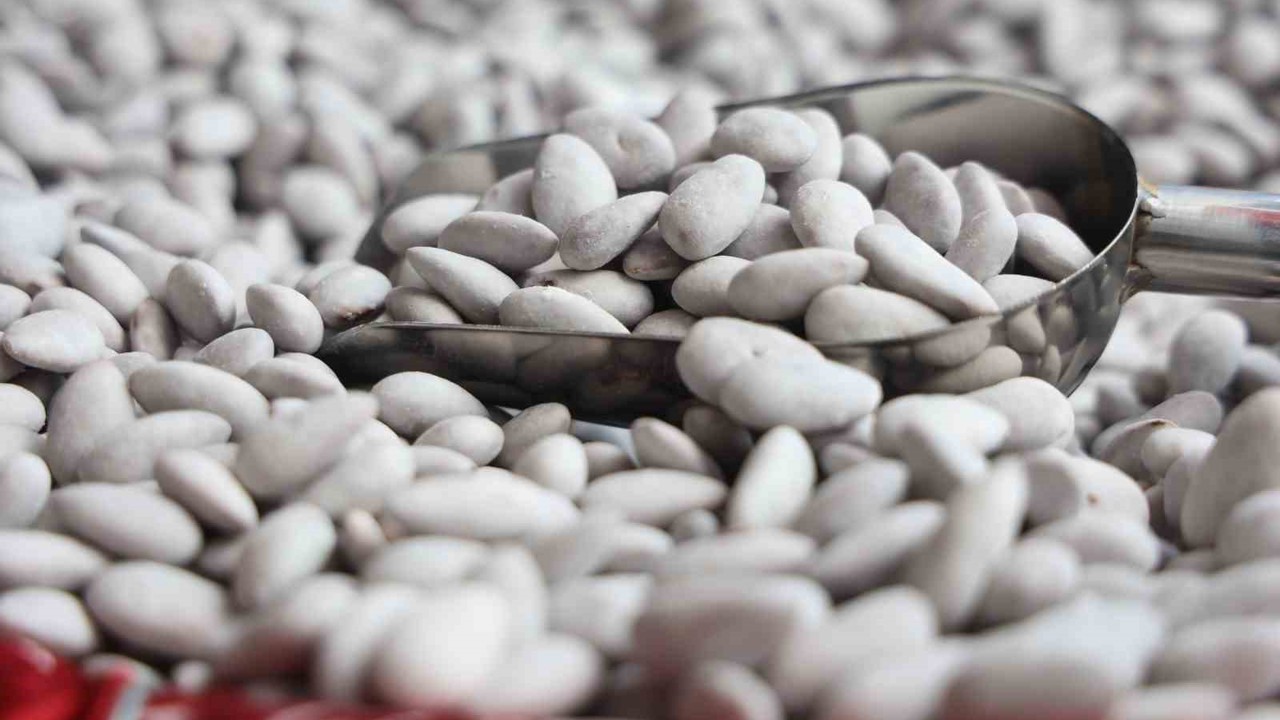 Ramazan soflarının vazgeçilmezi ’Badem Şekerine’ yoğun talep
