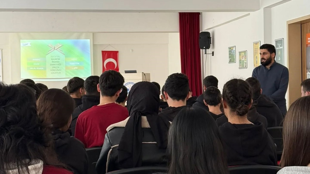 Seyitgazi’de ’Cami ve Hayat’ konulu seminerler başladı
