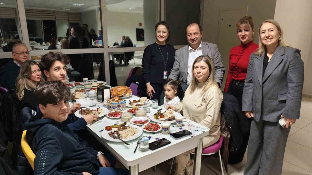 Sağlık camiası iftarda buluştu
