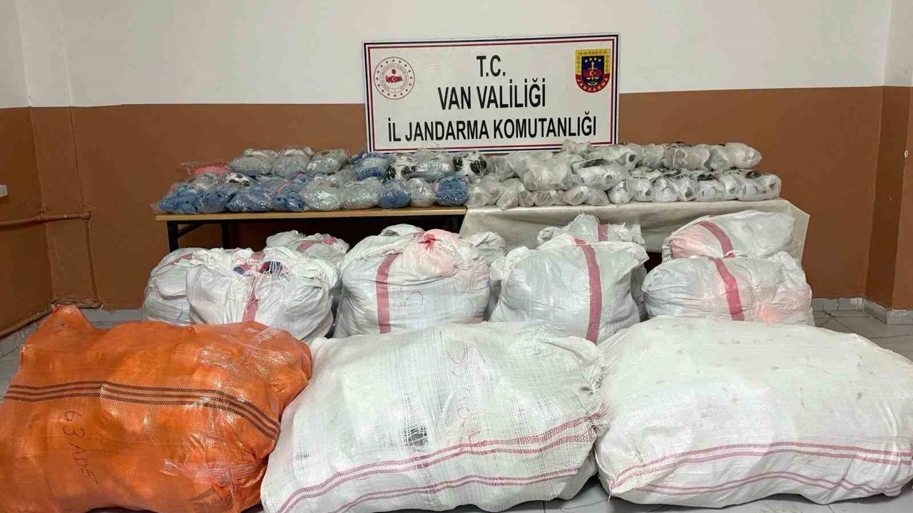 Van’da gümrük kaçakçılığı operasyonu
