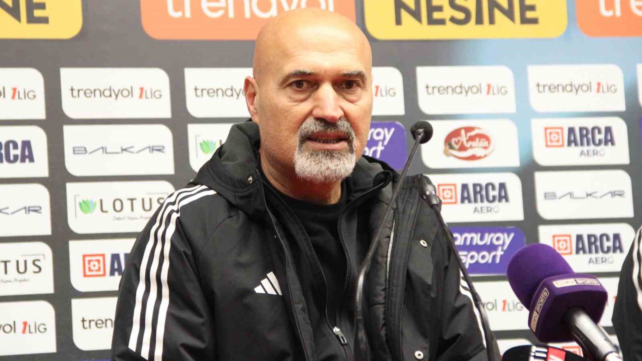 Levent Açıkgöz: "Ligde kalmak adına her maç bizim için çok önemli"
