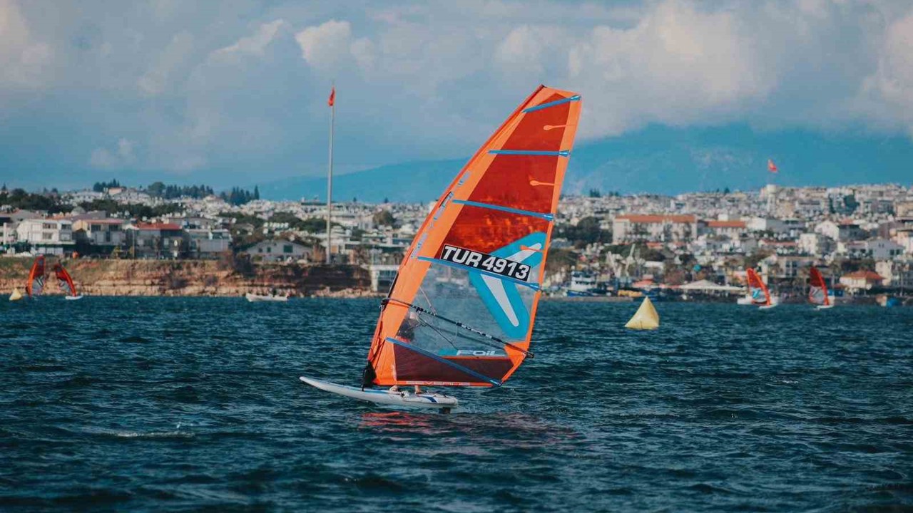 Yelken Şampiyonası, Didim Belediyesi’nin ev sahipliğinde başladı

