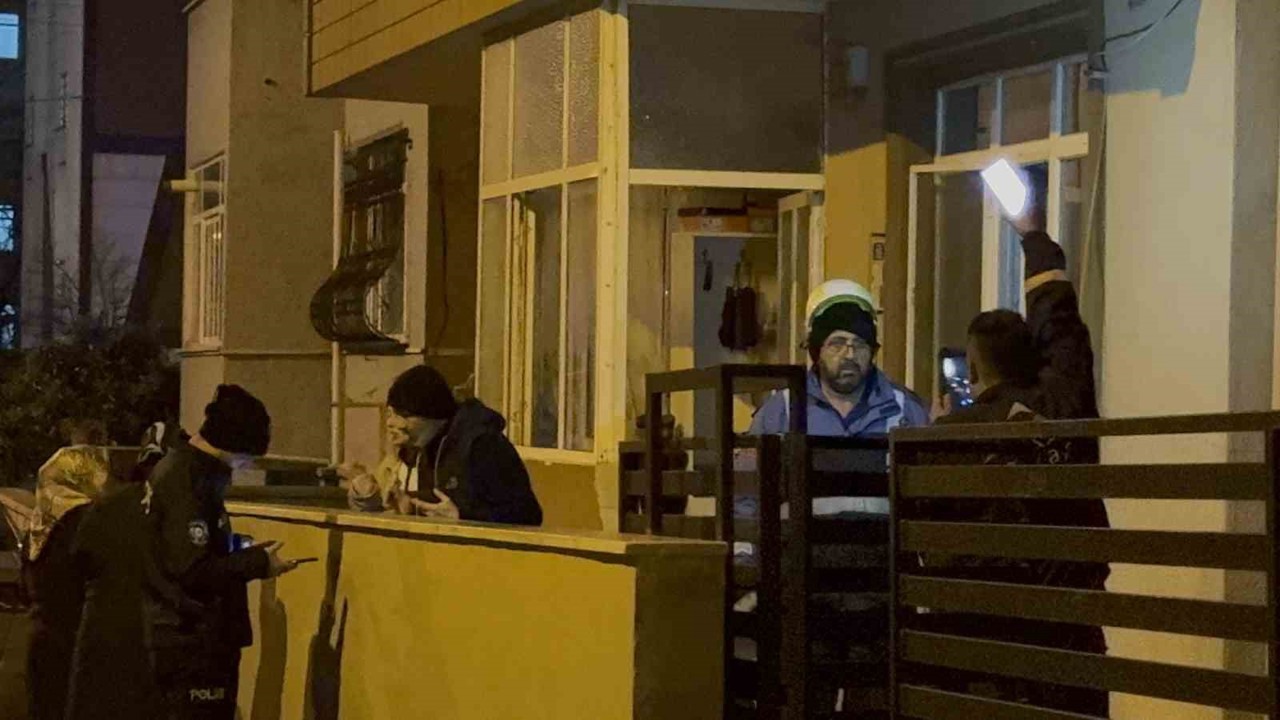 Kombiden çıkan yangın paniğe neden oldu
