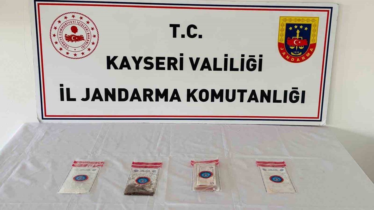 Kayseri’de 15 yıl kesinleşmiş hapsi bulunan uyuşturucu taciri yakalandı
