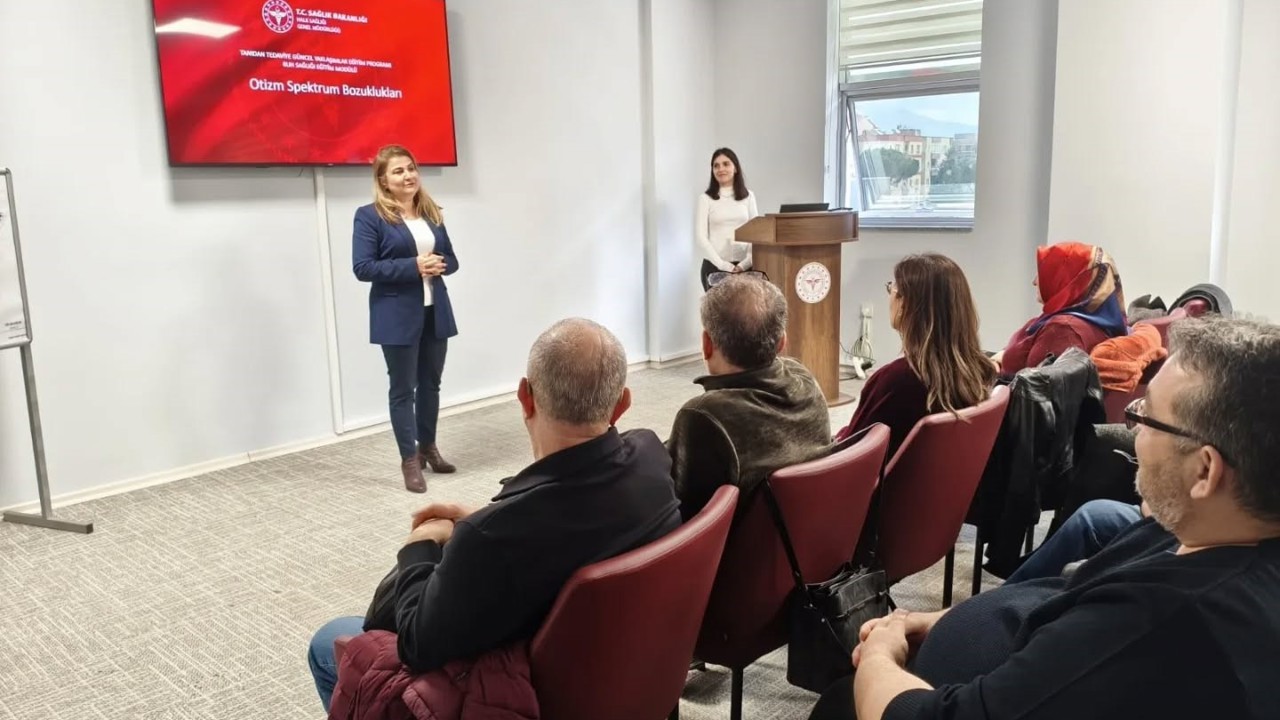 Nazilli’de Aile Hekimlerine Ruh Sağlığı Eğitimi verildi
